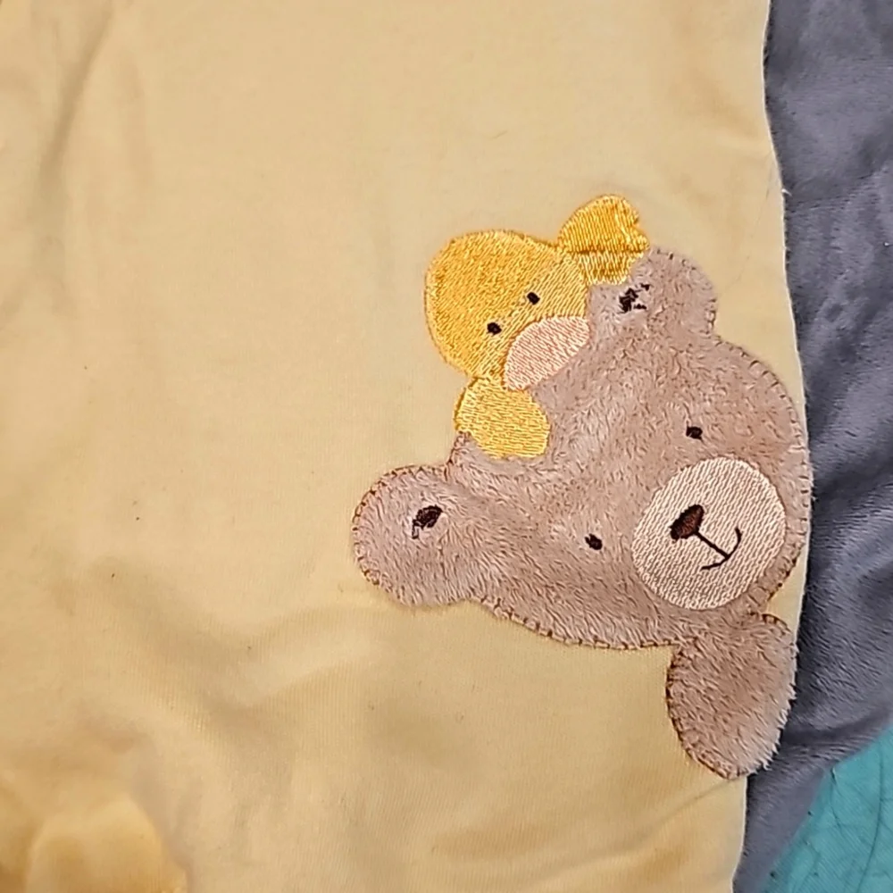 F Carters 3-6mo. unisex set, cute, yellow, teddy bear, button up, pristine